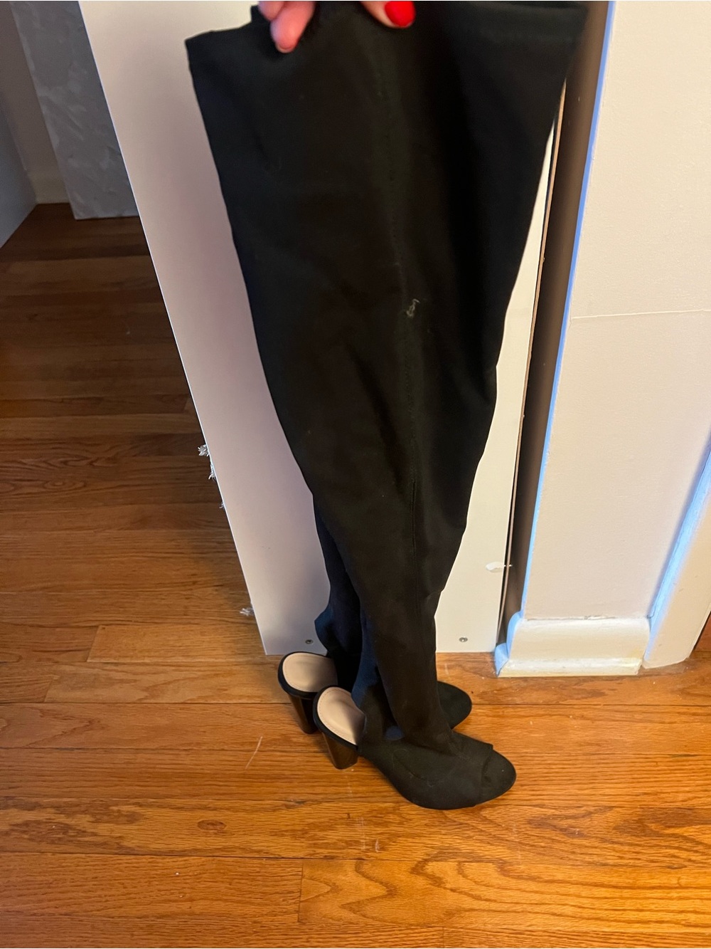 Women’s over the knee boots - Picture 2 of 5